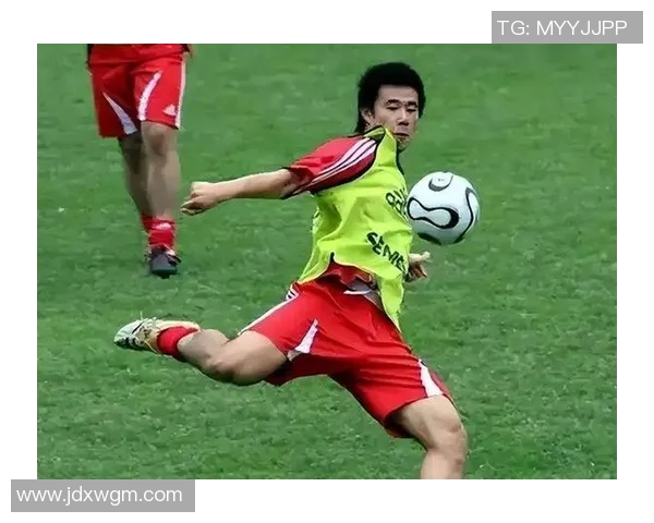 足球明星为何在场上表现得如此谨慎和怯懦的深层原因探讨